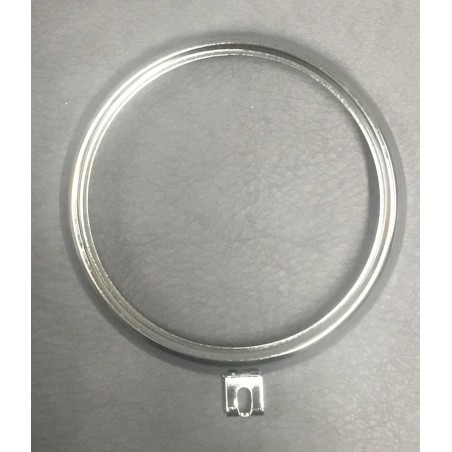 Adaptable headlight rim