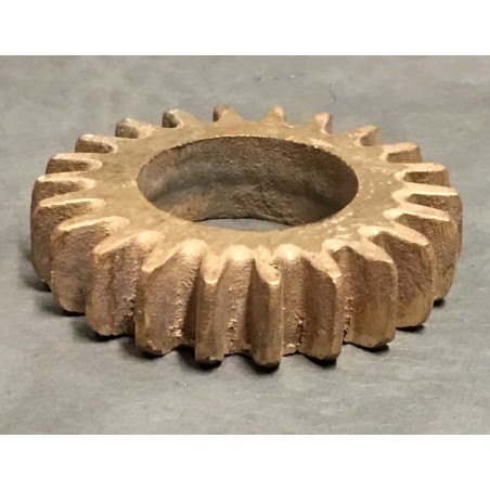 Unthreaded exhaust nut for Peugeot P105